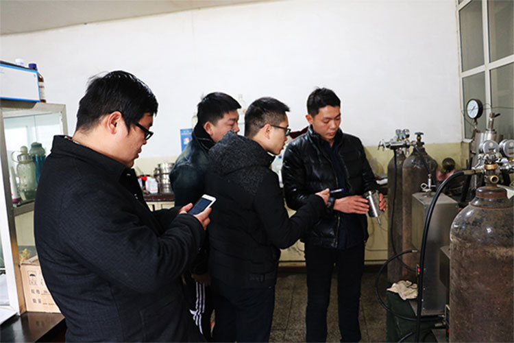 新員工進廠實習(xí)--實驗室、倉庫、車間參觀學(xué)習(xí)